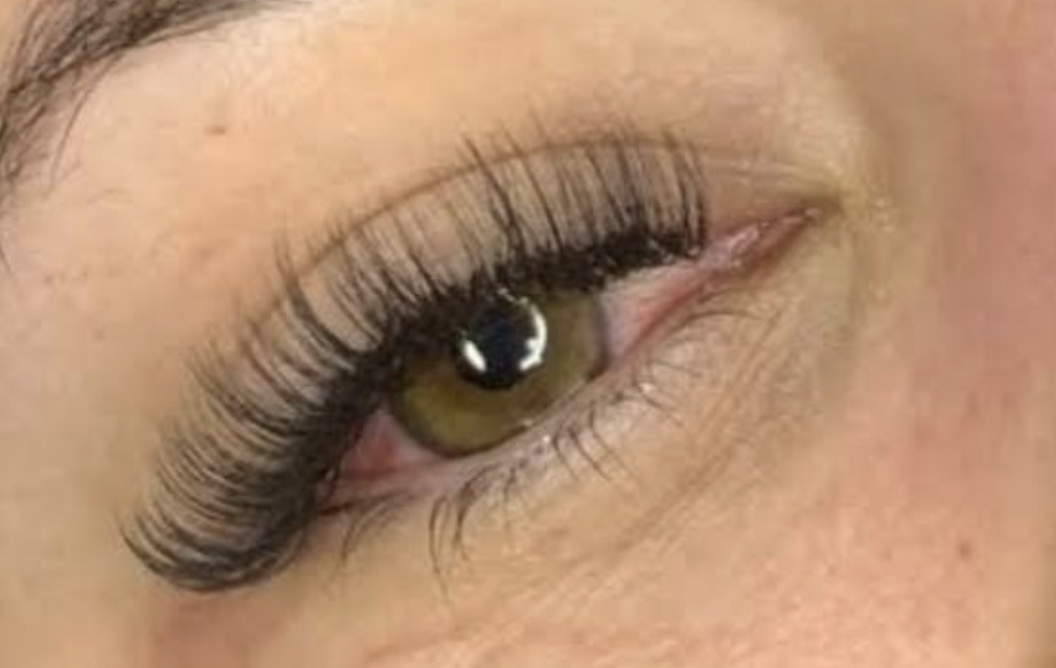 Alongamento de Cílios